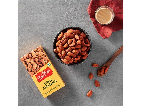 Tasties Chilli Almonds - Flavourful & Crunchy, 75 g