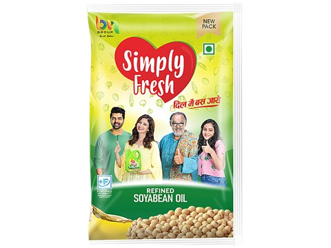 Simply Fresh Refined Soyabean Oil, 900 g