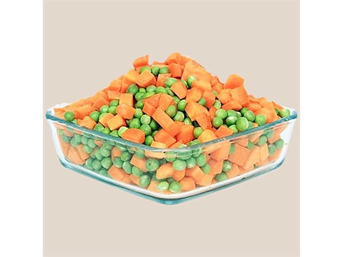 fresho! Carrots & Peas - Chopped, 200 g