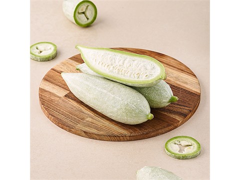 fresho! Snake Gourd, 1 kg