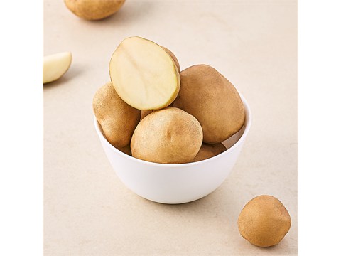 fresho! Ooty Potato - Medium, 1 kg