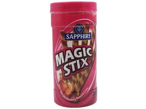 Sapphire  Magic Stix Wafer Rolls - Strawberry Flavoured Cream, 200 g