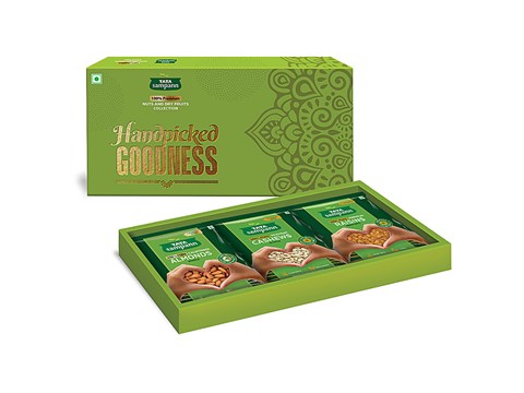 Tata Sampann Premium Nuts & Dry Fruits Collection - Almonds, Cashews & Raisins, For Gifting, 200 g