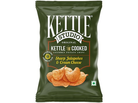 Kettle Studio Sharp Jalapenos & Cream Cheese Potato Chips, 60 g