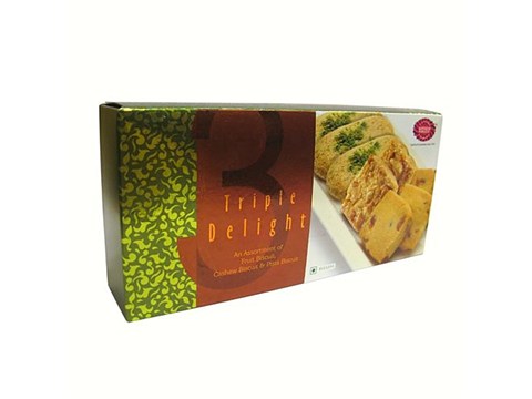 Karachi Bakery 3-In-1 Fruit White Cashew & Pista Almond, 600 g