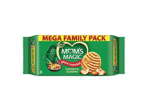 Sunfeast Mom's Magic Ghee Roasted Cashew & Almond Cookies, 870 g