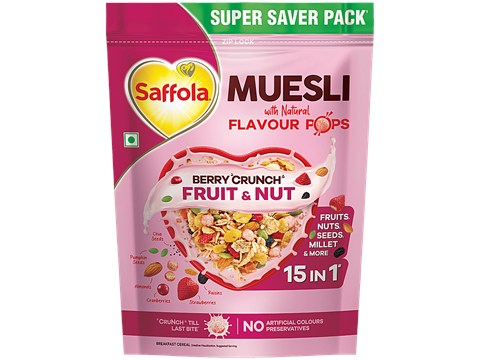 Saffola Muesli With Natural Flavour Pops - Berry Crunch, 700 g