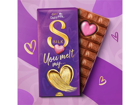 Cadbury Dairy Milk Silk Heart Blush Valentine's Day Chocolate Bar, 250 g