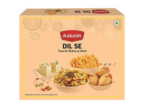 Aakash Dil Se Gift Pack - Sohan Papdi, Soya Sticks Samosa & Mumbai Mix, 700 g