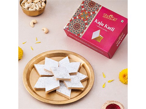 Tasties Kaju Katli / Kaju Barfi - Premium Mithai, 200 g