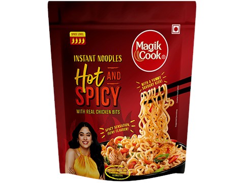 Magik Cook Hot & Spicy Instant Noodles With Real Chicken Bits, 70 g