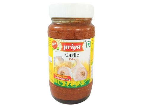 Priya Pickle - Garlic, 500 g