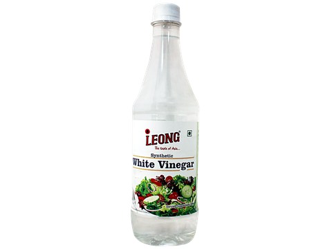 Leong Synthetic White Vinegar- Used For Chutneys, Sauces & Dishes, 700 ml